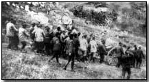 Turkish artillerymen moving guns toward Kut-Al-Amara