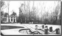 Monument honouring the dead near Compiegne